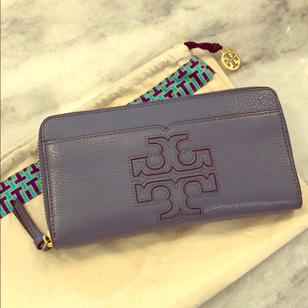 Tory Burch Leather Continental Zip Wallet
